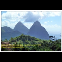 18221 216 Pitons St. Lucia QM2 - Karibikkreuzfahrt 2010.jpg